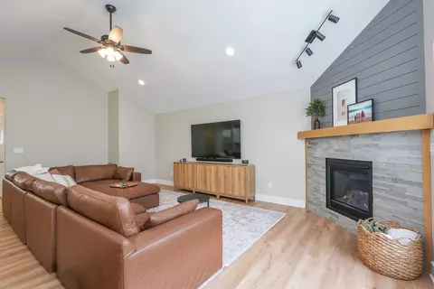 Other - 3172 Sun Valley Dr, Kankakee, IL 60901 photo 7 of 12