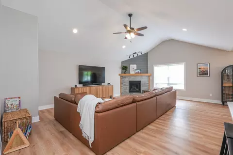 Other - 3172 Sun Valley Dr, Kankakee, IL 60901 photo 4 of 12