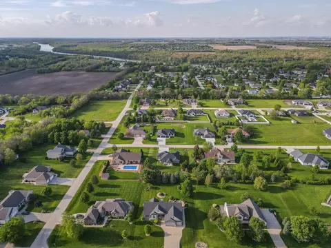 View/Area - 3172 Sun Valley Dr, Kankakee, IL 60901 photo 6 of 10