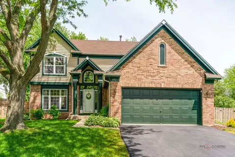 352 Fairfax Ln, Grayslake, IL 60030