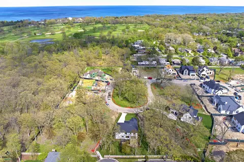 View/Area - 394 Forest Edge Dr, Glencoe, IL 60022 photo 3 of 4