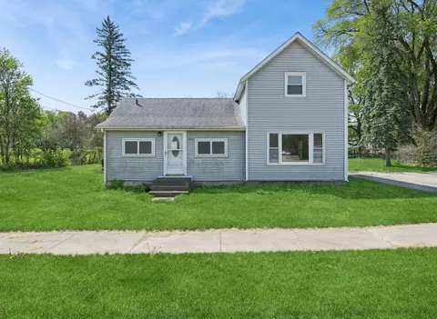 312 W Railroad St, Kingston, IL 60145