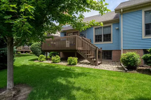 Exterior - 5 Spruce Ct, Bloomington, IL 61704 photo 3 of 10