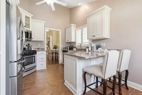 Kitchen - 5 Spruce Ct, Bloomington, IL 61704 photo 1 of 4