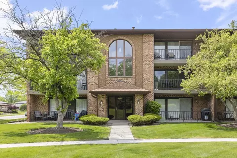 8810 W 140th St #212, Orland Park, IL 60462