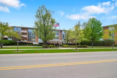 1301 N Western Ave #134, Lake Forest, IL 60045