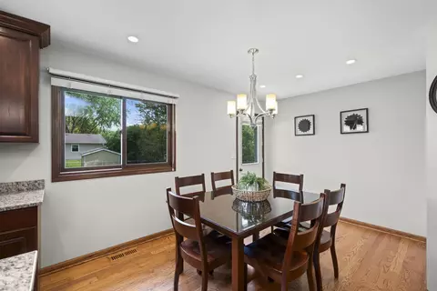 Dining - 4095 Victoria Dr, Hoffman Estates, IL 60192 photo 1 of 2