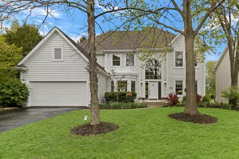 7452 Bittersweet Dr, Gurnee, IL 60031