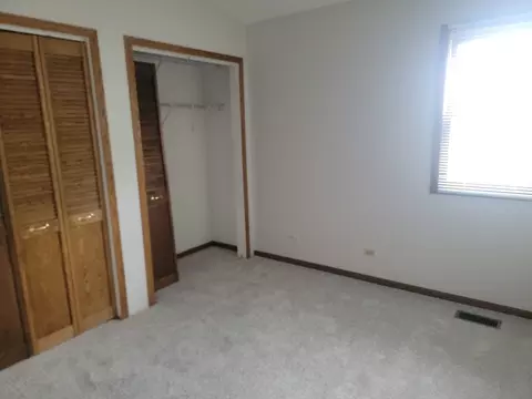 Bedroom - 473 Nicole Dr #3C, Bartlett, IL 60103 photo 2 of 2