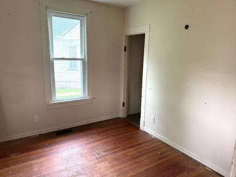 Bedroom - 625 Oconor Ave, Lasalle, IL 61301 photo 1 of 3