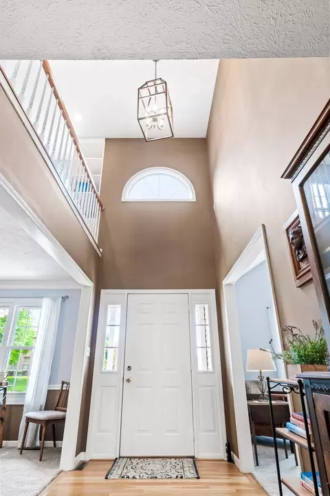 Entry Way - 1908 Quail Run Cc Ct, Normal, IL 61761 photo 6 of 13