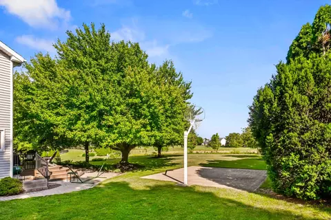 Exterior - 1908 Quail Run Cc Ct, Normal, IL 61761 photo 7 of 8