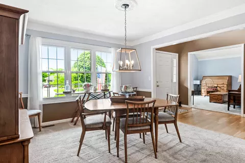 Dining - 1908 Quail Run Cc Ct, Normal, IL 61761 photo 2 of 2
