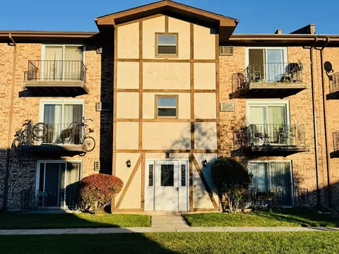 3823 W 123rd St #302, Alsip, IL 60803