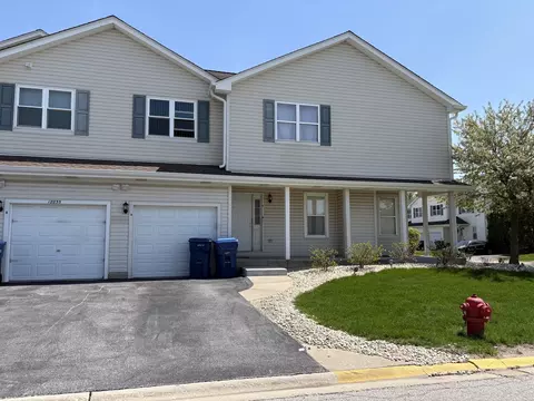 12235 Fairway Cir #A, Blue Island, IL 60406