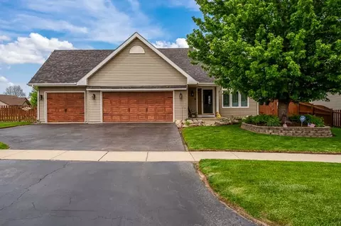 1900 Wycliffe St, Belvidere, IL 61008