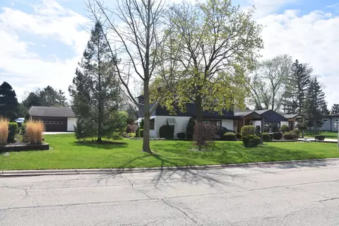 380 Forest Preserve Dr, Wood Dale, IL 60191