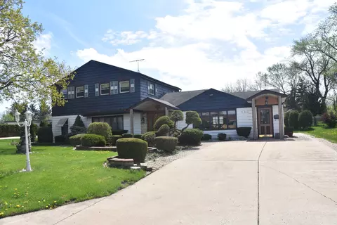 380 Forest Preserve Dr, Wood Dale, IL 60191