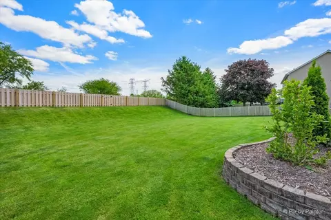 Exterior - 24821 Vermette Rd, Plainfield, IL 60585 photo 7 of 8