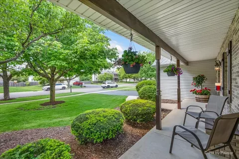 Exterior - 24821 Vermette Rd, Plainfield, IL 60585 photo 2 of 8