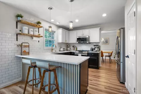 Kitchen - 24821 Vermette Rd, Plainfield, IL 60585 photo 1 of 3