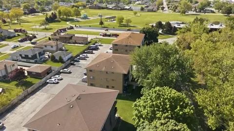 View/Area - 8039 Beloit Ave #3B, Bridgeview, IL 60455 photo 3 of 5