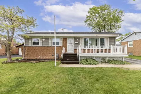 517 N Manchester Dr, Chicago Heights, IL 60411