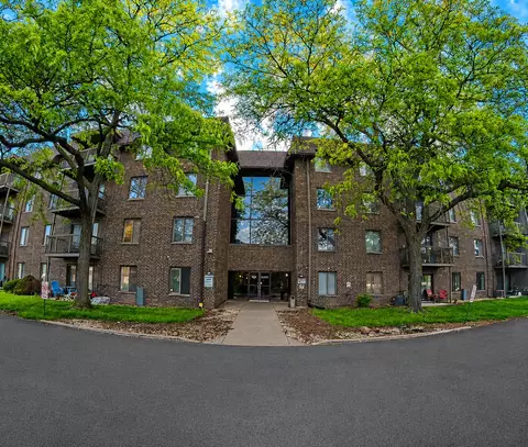 820 Elder Rd #C314, Homewood, IL 60430