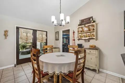 Dining - 138 Kimberly Rd, East Dundee, IL 60118 photo 1 of 1