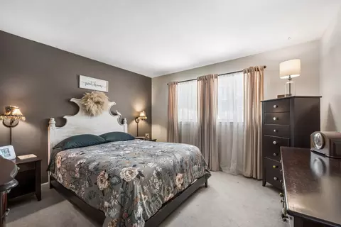 Bedroom - 138 Kimberly Rd, East Dundee, IL 60118 photo 1 of 3