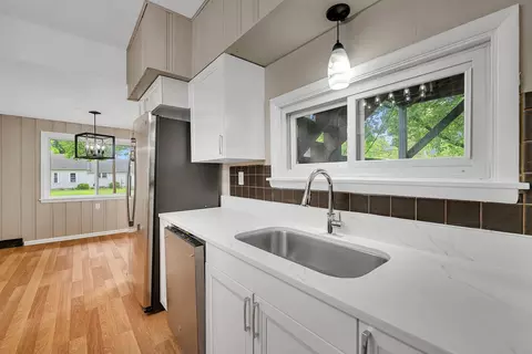 Kitchen - 410 E Chapin St, Morris, IL 60450 photo 3 of 5