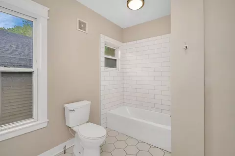 Bath - 410 E Chapin St, Morris, IL 60450 photo 2 of 3