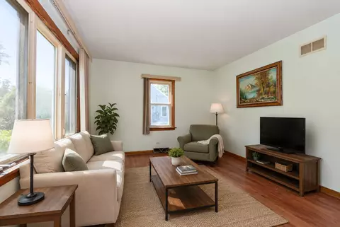 Living - 14516 Kolmar Ave, Midlothian, IL 60445 photo 1 of 3