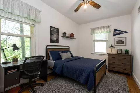 Bedroom - 14516 Kolmar Ave, Midlothian, IL 60445 photo 2 of 3