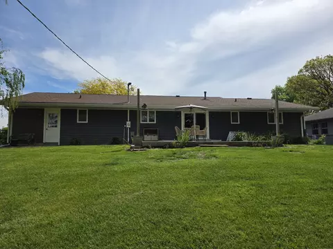 Exterior - 304 Tree Ln, Prophetstown, IL 61277 photo 3 of 5
