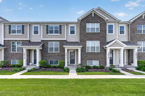 30 W142 Wheeler Cir, Warrenville, IL 60563