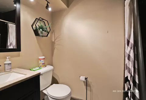 Bath - 5007 Prairie Ave, Mchenry, IL 60050 photo 2 of 2