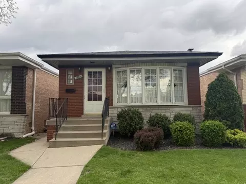 5804 W 59th St, Chicago, IL 60638