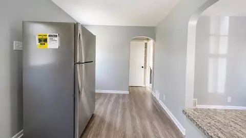 Entry Way - 5301 West Ln, Mccullom Lake, IL 60050 photo 1 of 2
