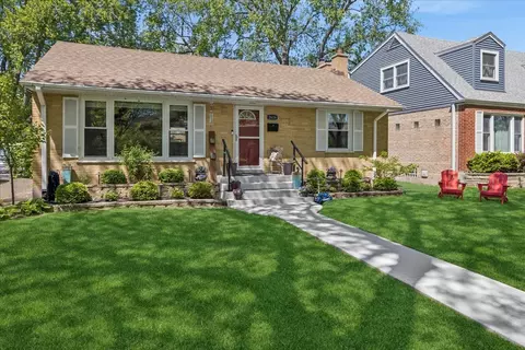1616 Fowler Ave, Evanston, IL 60201