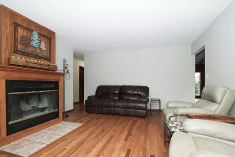Living - 39 W609 Lori Ln, Elgin, IL 60124 photo 3 of 3