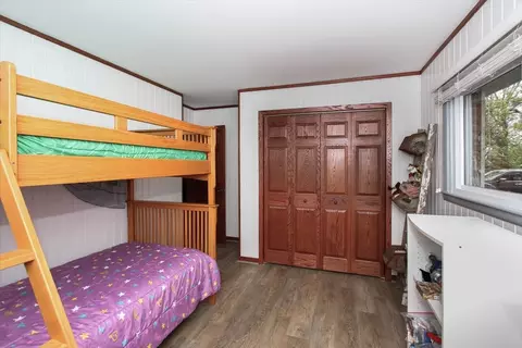 Bedroom - 39 W609 Lori Ln, Elgin, IL 60124 photo 4 of 5