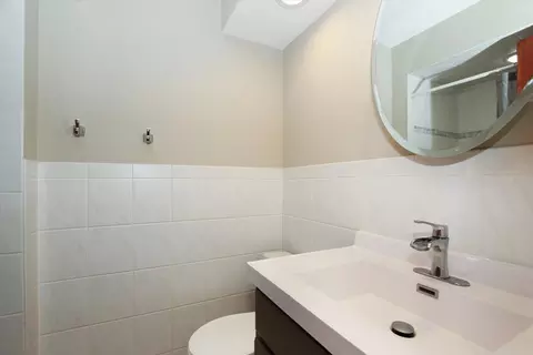 Bath - 39 W609 Lori Ln, Elgin, IL 60124 photo 1 of 3