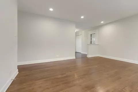Living - 15303 Birch Rd, Markham, IL 60428 photo 3 of 4