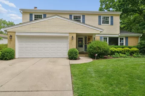 1220 Anthony Ln, Deerfield, IL 60015