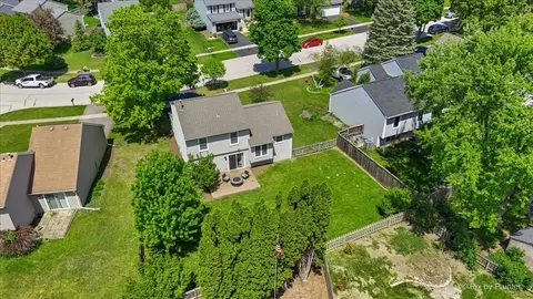 View/Area - 1150 Appleton Ln, Geneva, IL 60134 photo 2 of 9