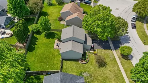 View/Area - 1150 Appleton Ln, Geneva, IL 60134 photo 5 of 9