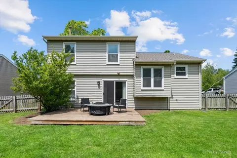 Exterior - 1150 Appleton Ln, Geneva, IL 60134 photo 1 of 8