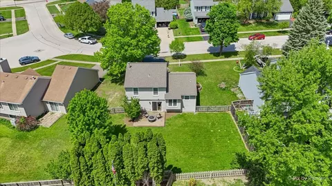View/Area - 1150 Appleton Ln, Geneva, IL 60134 photo 4 of 9