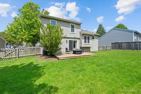 Exterior - 1150 Appleton Ln, Geneva, IL 60134 photo 2 of 8